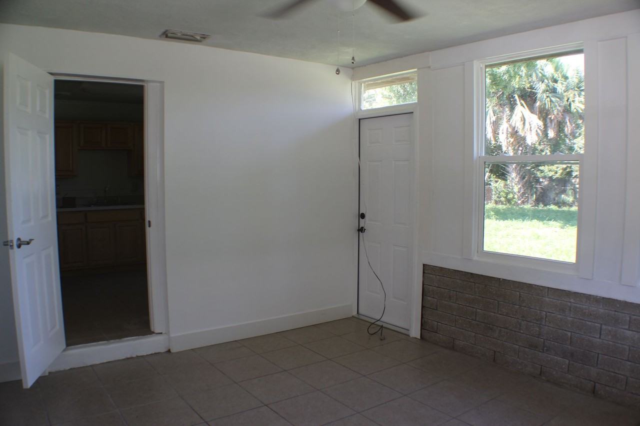 2616 Anastasia Dr - Photo 6 of 13