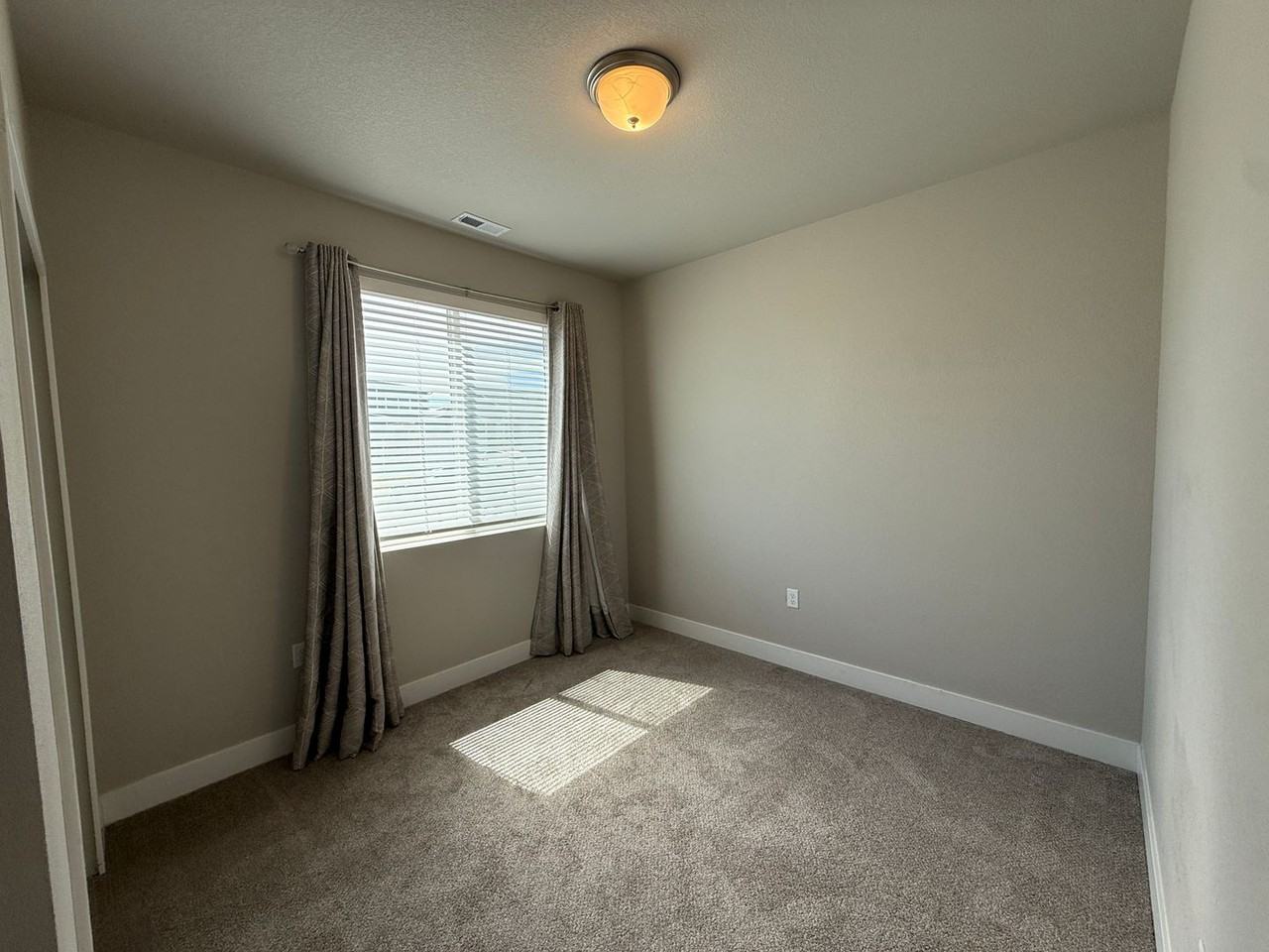 9891 Hidden Ranch Ct - Photo 3 of 23