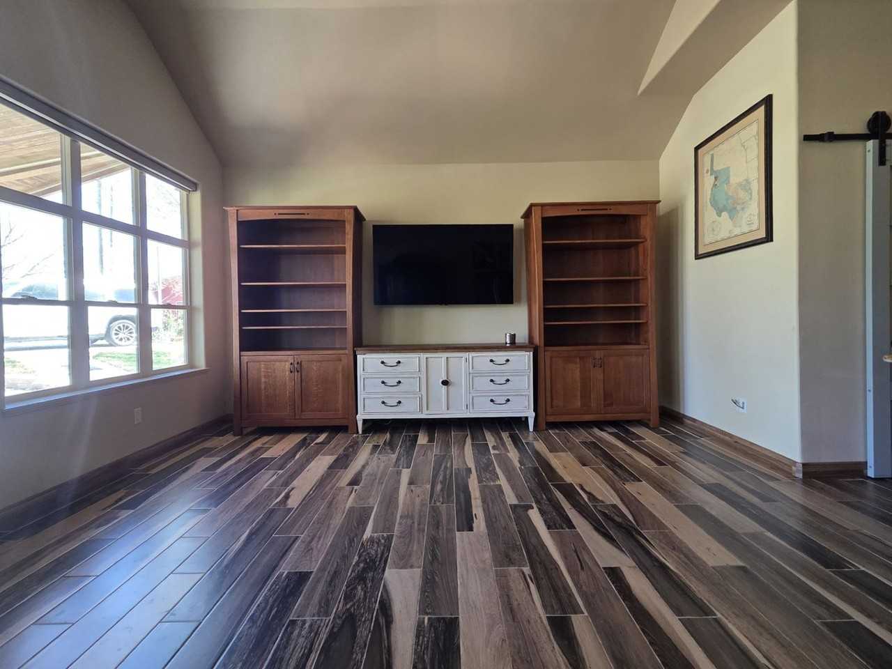 2453 Bottoms East Rd - Photo 6 of 44