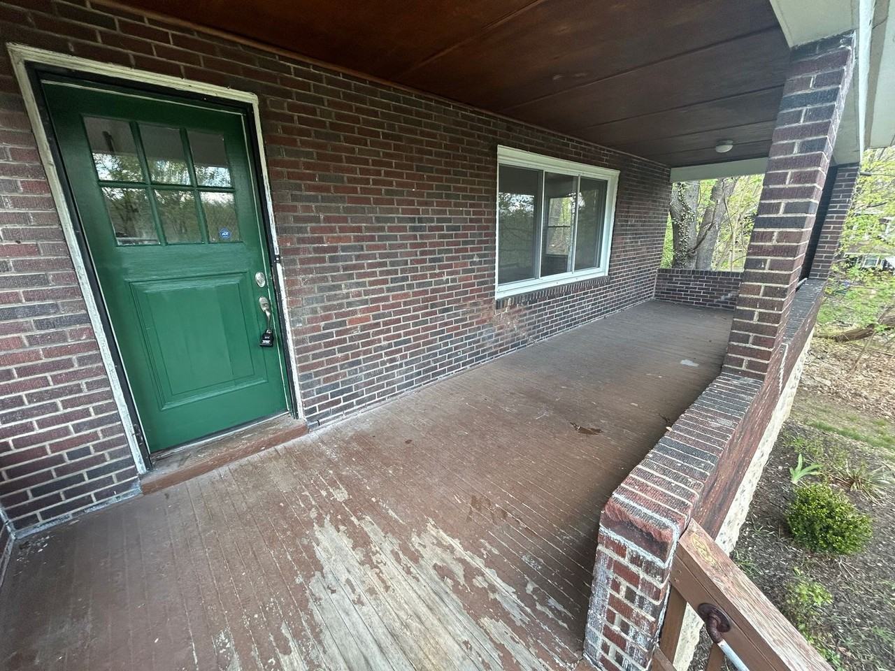 8527 Westwood Rd - Photo 3 of 16