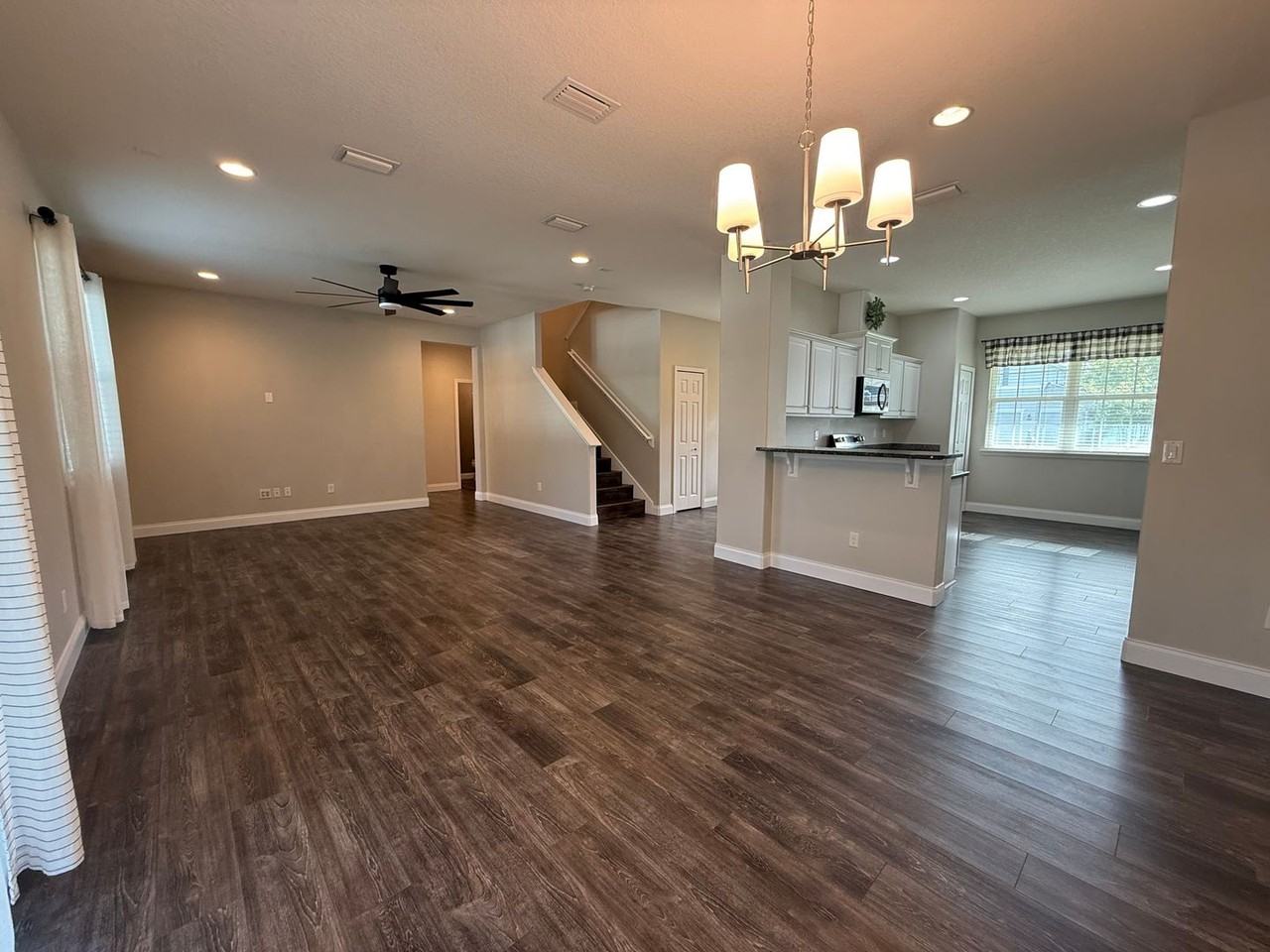 20 Abacus Ave - Photo 4 of 34