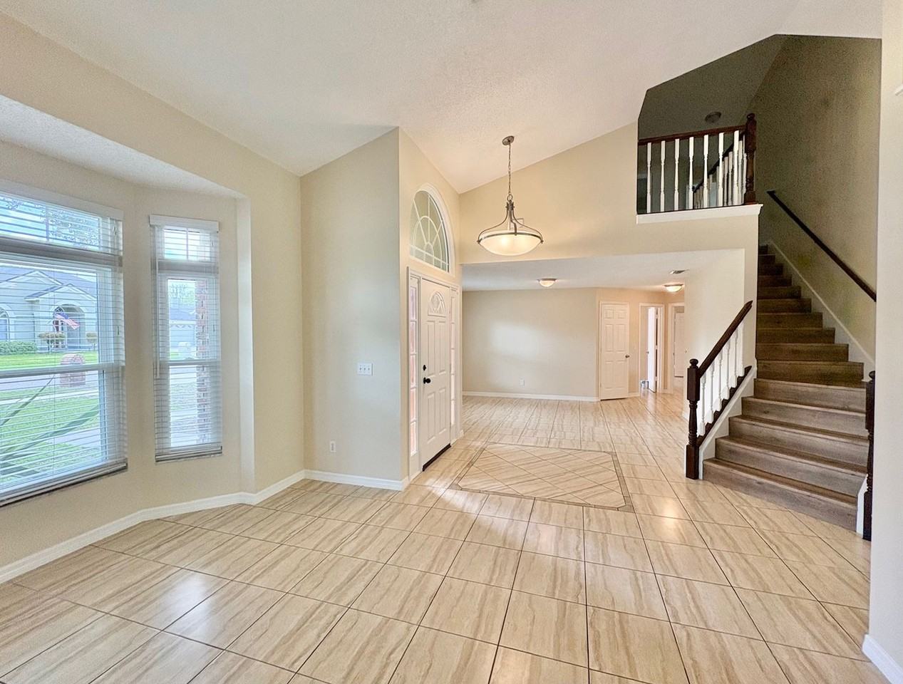 2813 Rolling Broak Dr - Photo 5 of 32