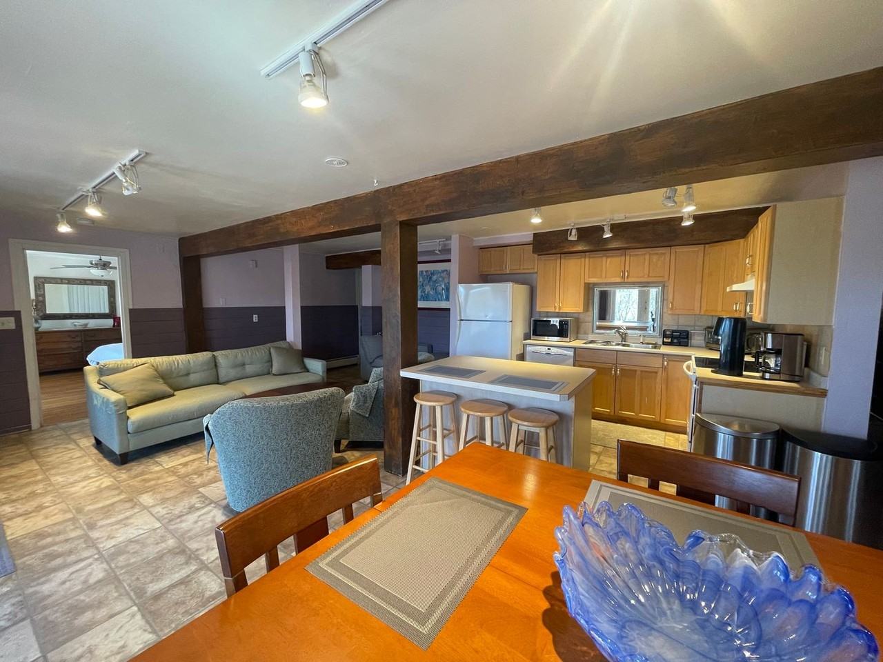 182 Division St - Photo 4 of 28