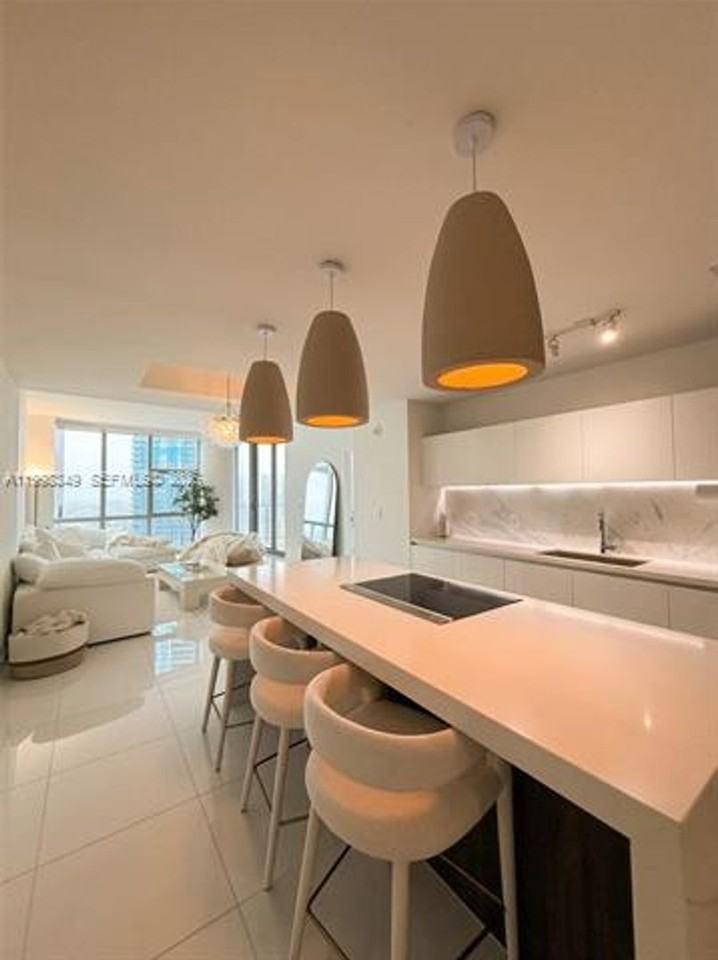 851 Ne 1st Ave #2301