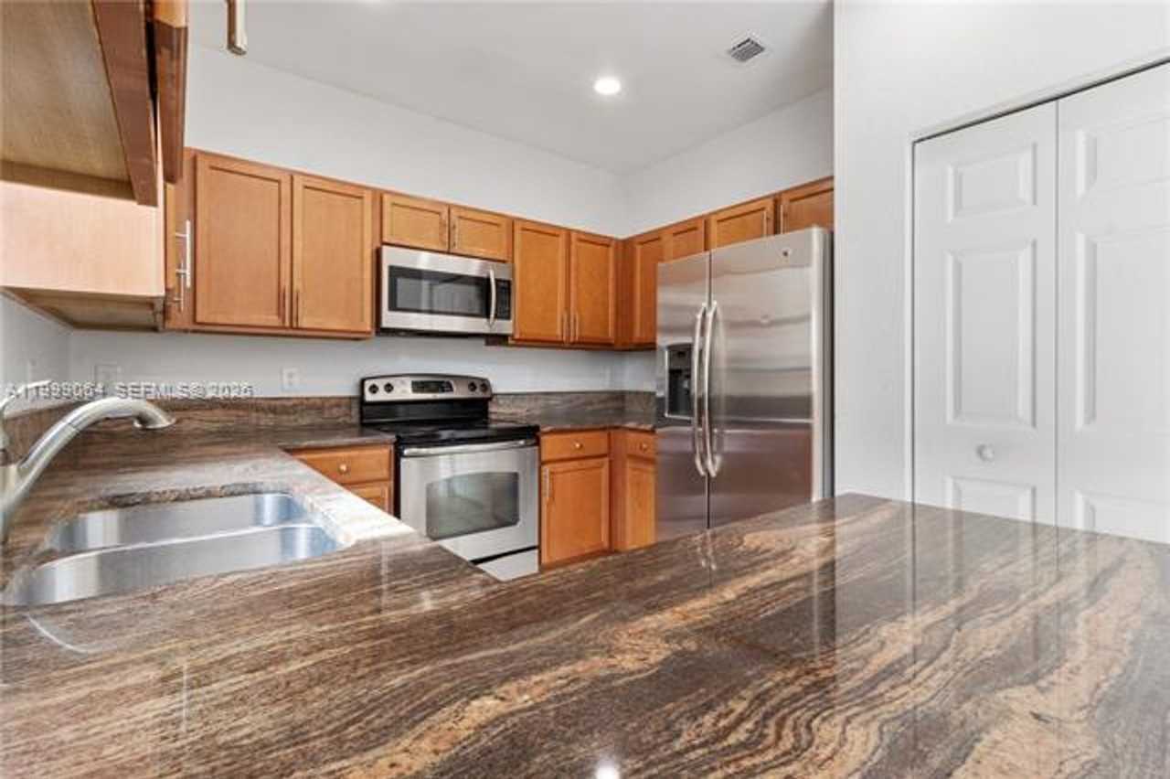 15460 15460 SW 119th St th  15460 - Photo 5 of 24