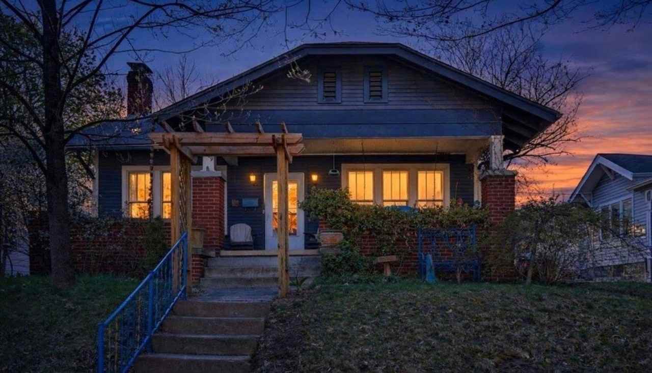 469 Maple St - Photo 2 of 22