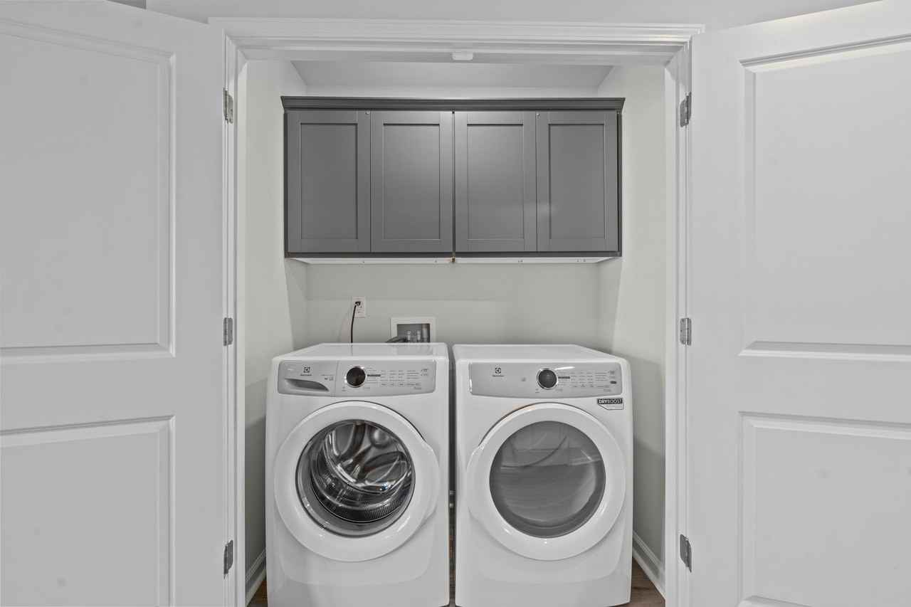 668 Blossom Run - Photo 5 of 25