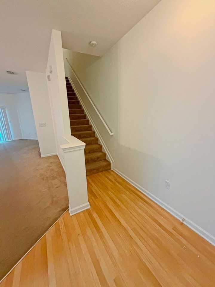 3888 Summer Grove Way S - Photo 6 of 17