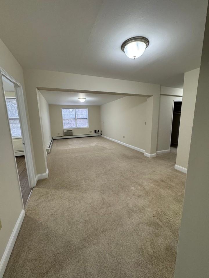 Imperial Gardens - Photo 3 of 24