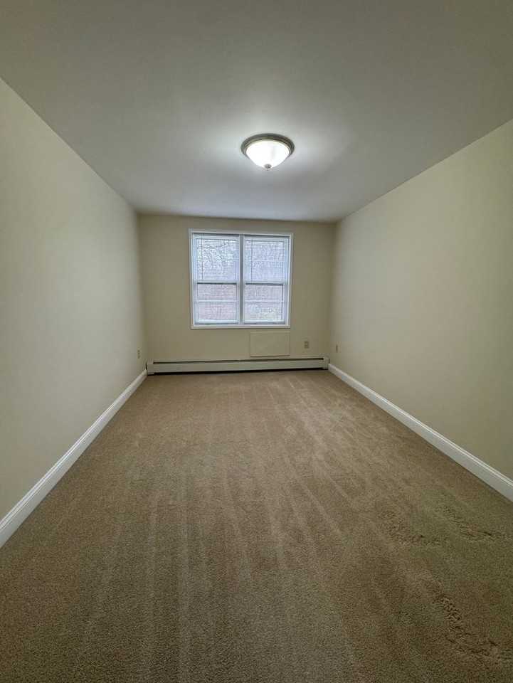 Imperial Gardens - Photo 7 of 24