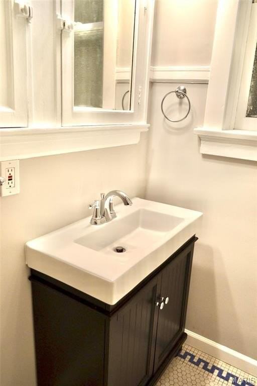 4917 Murdoch Ave #2W - Photo 7 of 13