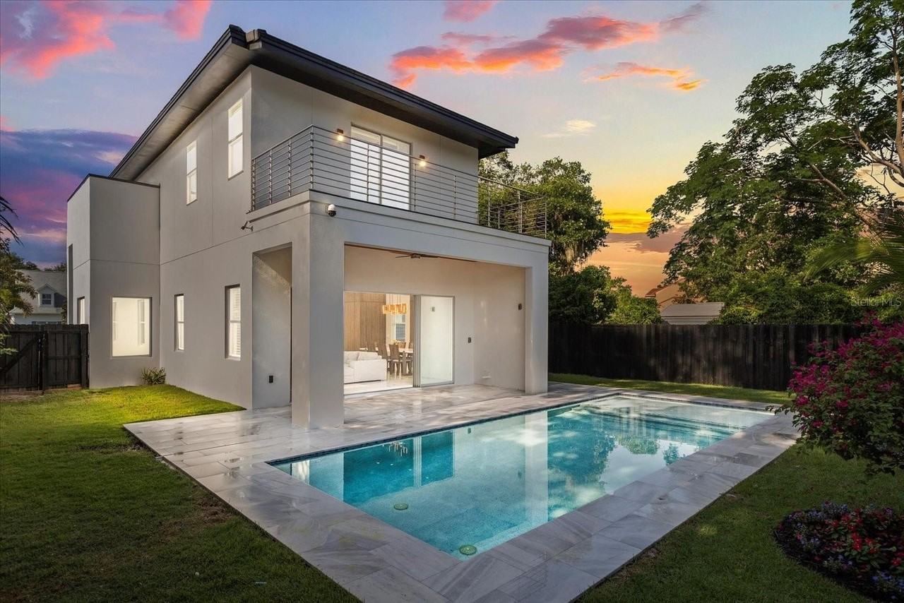 1521 Chestnut Ave - Photo 2 of 50