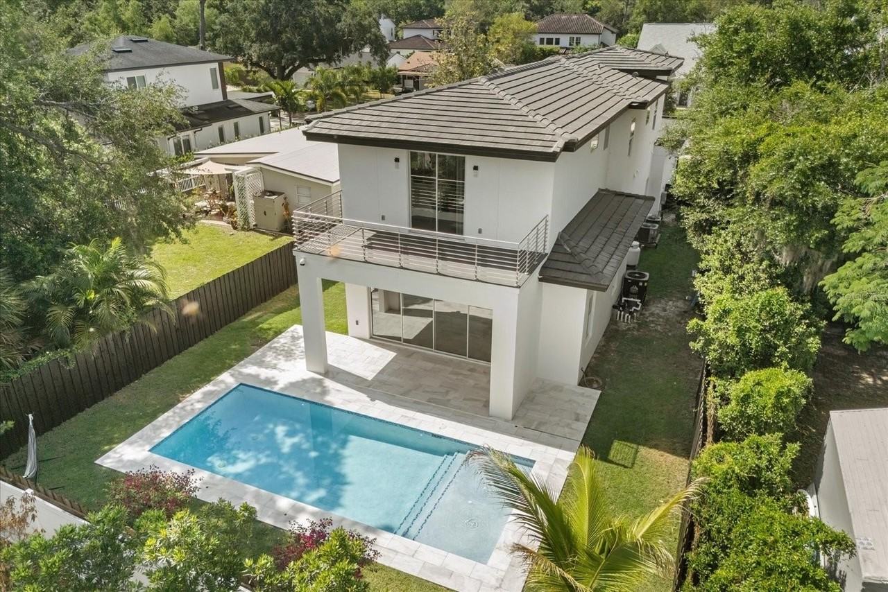 1521 Chestnut Ave - Photo 3 of 50