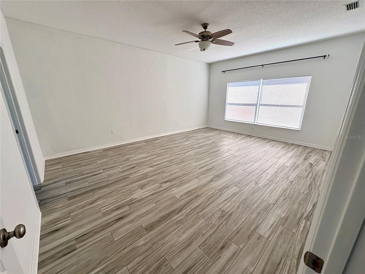 24 Pepperdine Dr - Photo 7 of 19