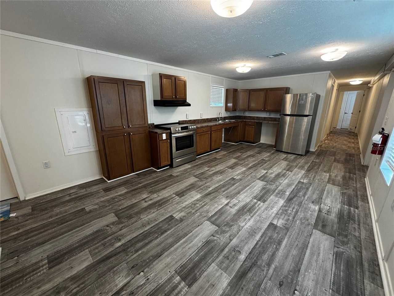 9990 Se 166th St - Photo 4 of 13
