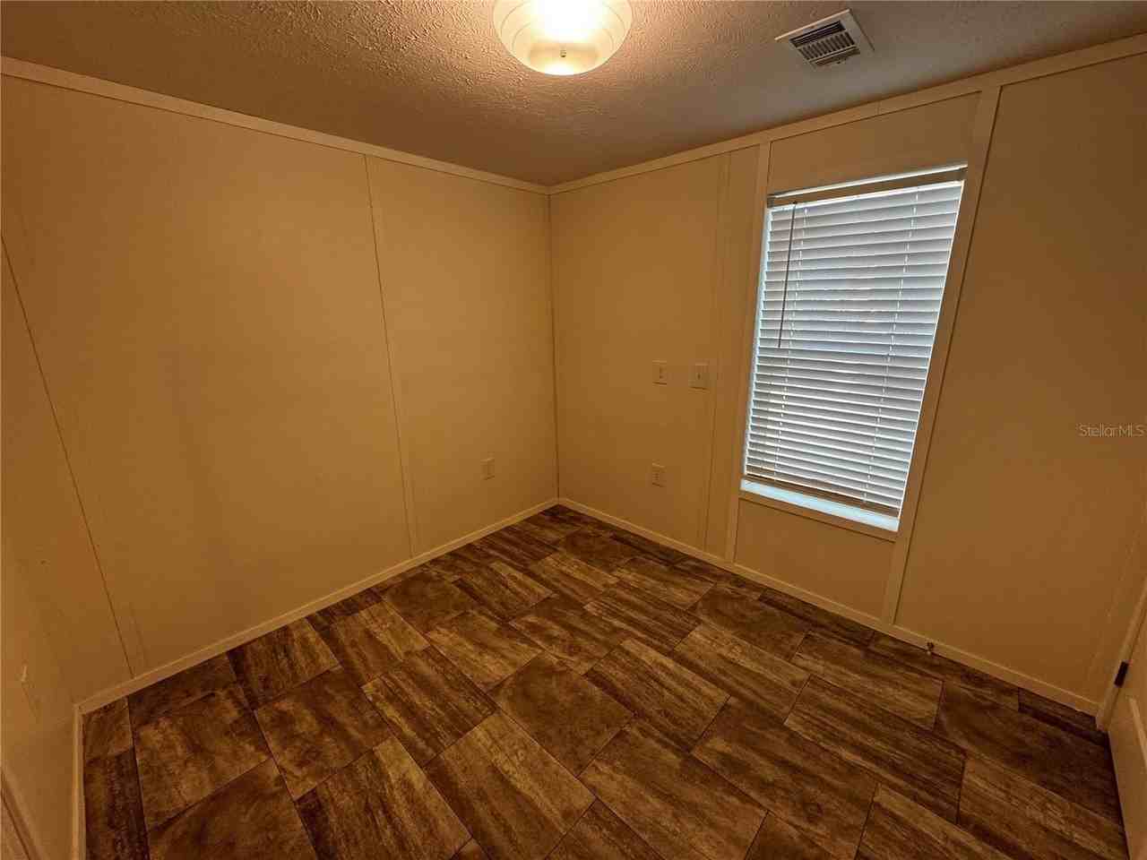 9990 Se 166th St - Photo 6 of 13