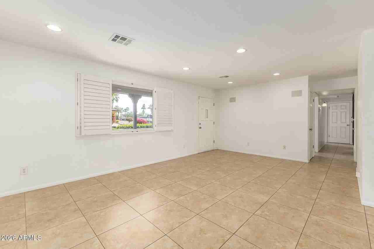 6742 N 19th St - Photo 6 of 31