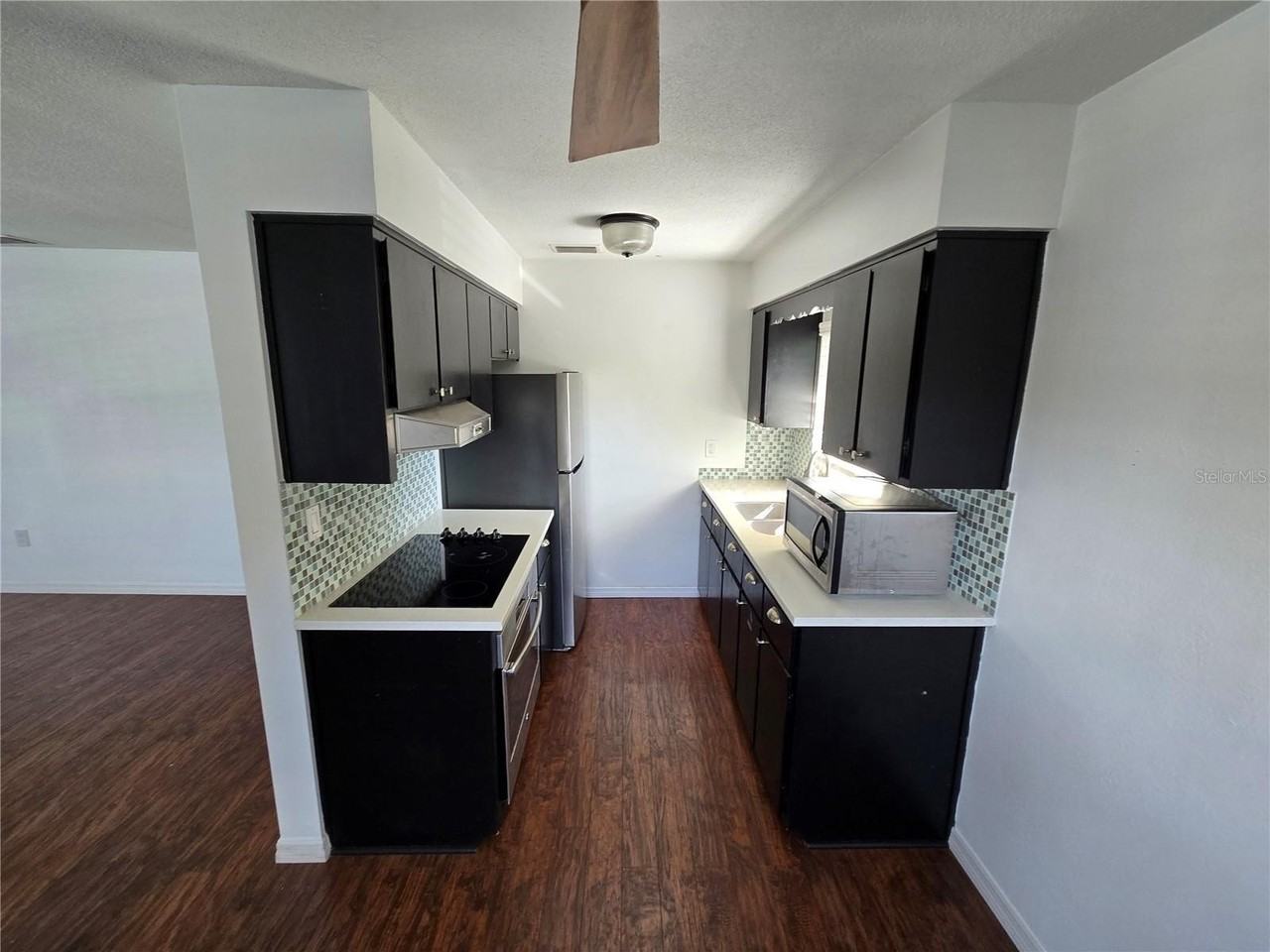 609 Woodlawn Blvd #607 - Photo 6 of 11