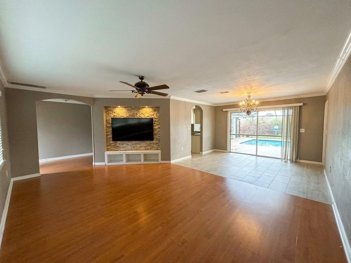 116 Holmes Pl - Photo 4 of 22