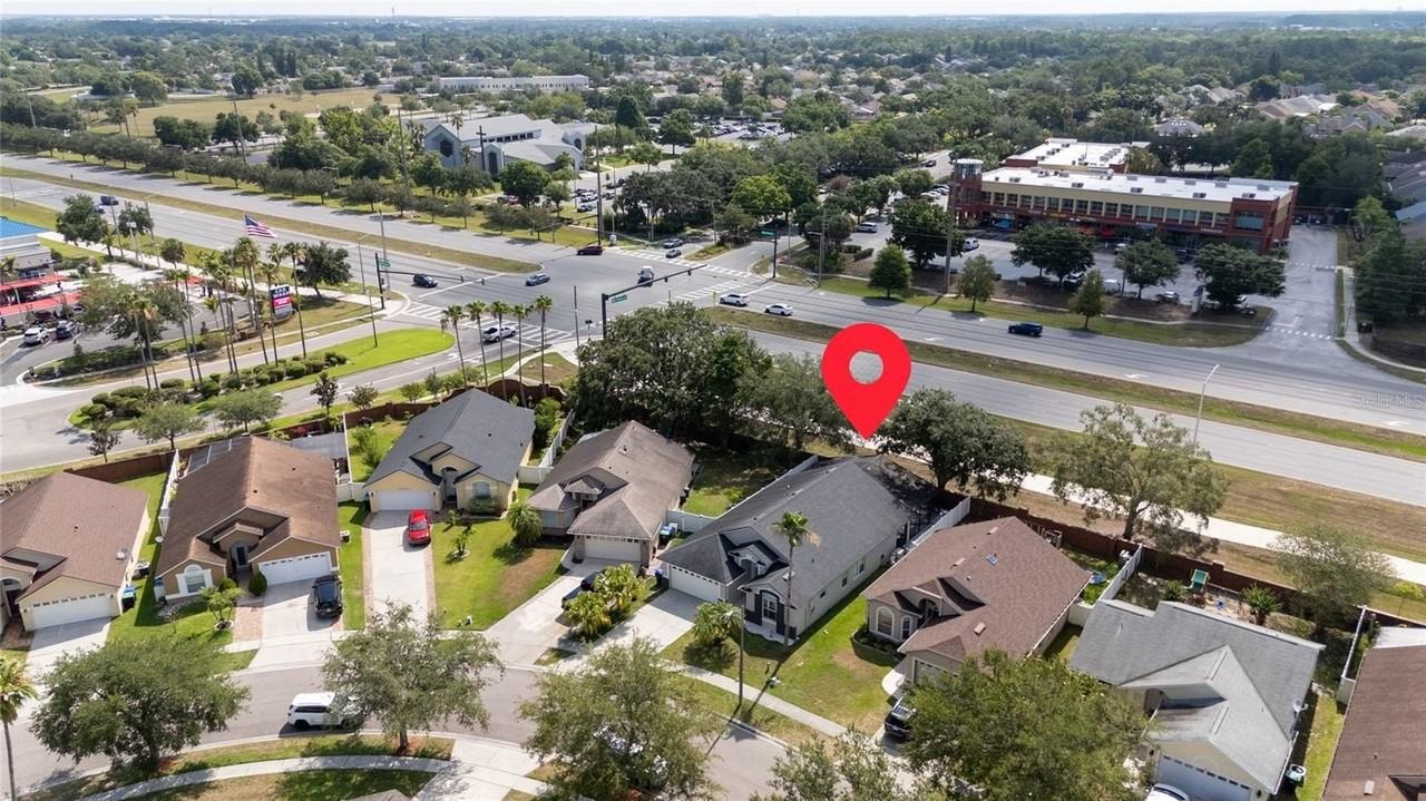 12868 Gettysburg Cir - Photo 4 of 35