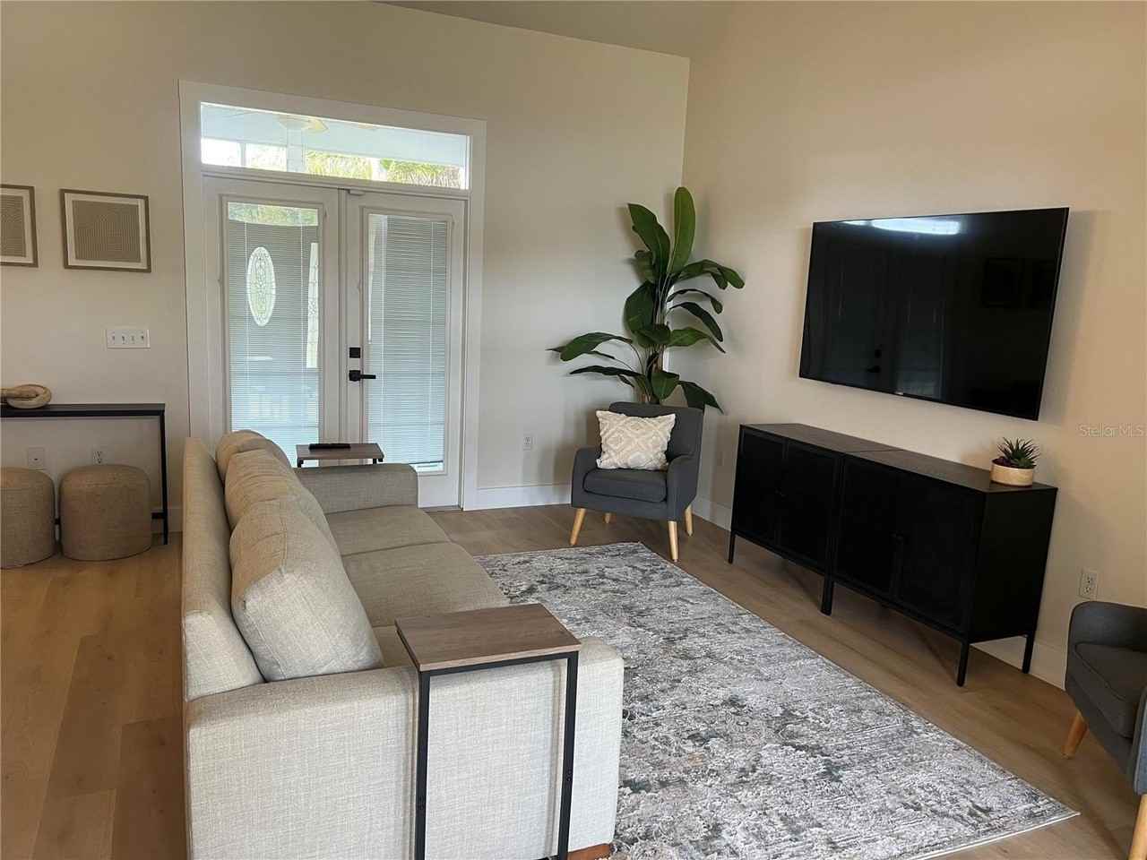 37015 Waldo Dr - Photo 7 of 21