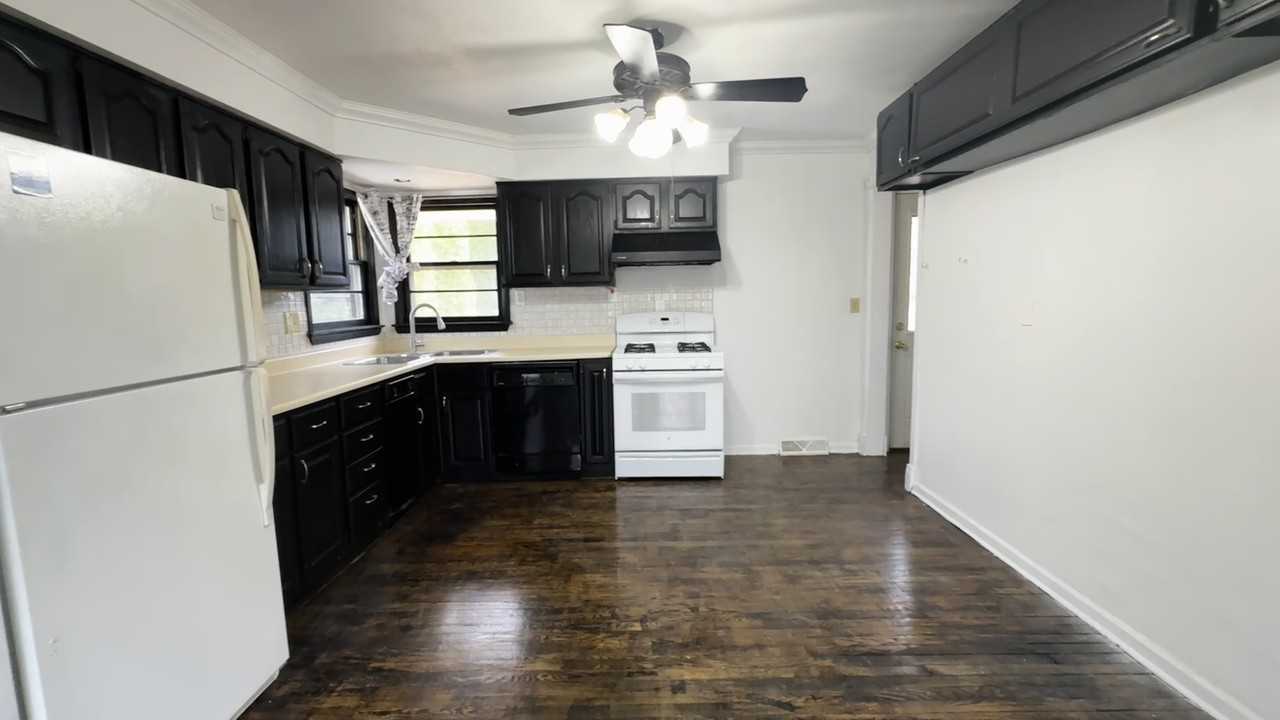 3535 Robey Ave #1 - Photo 4 of 40