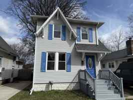 featured image of 1330 W Hillsdale St #1