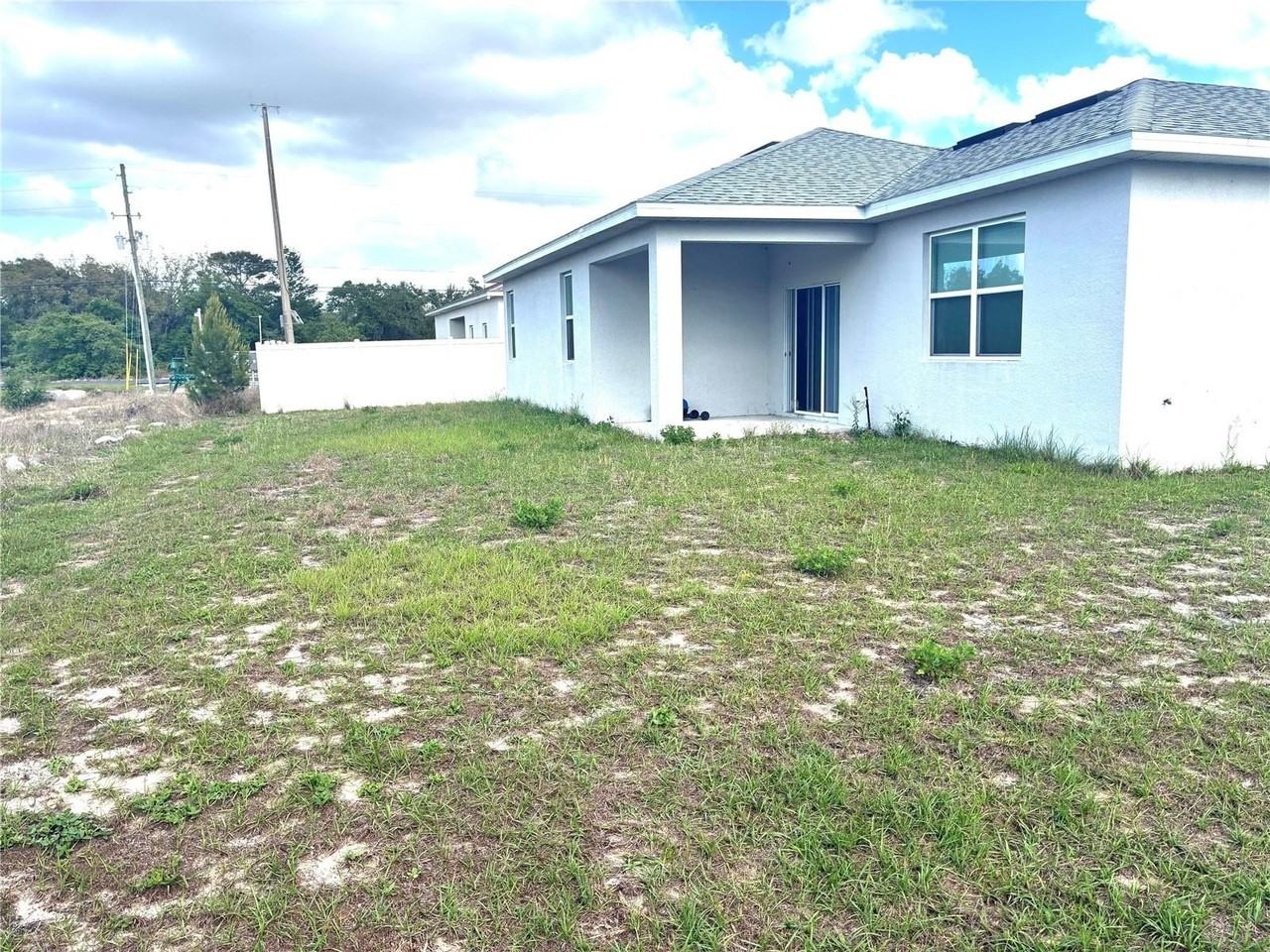 305 Elderberry Ct - Photo 5 of 16