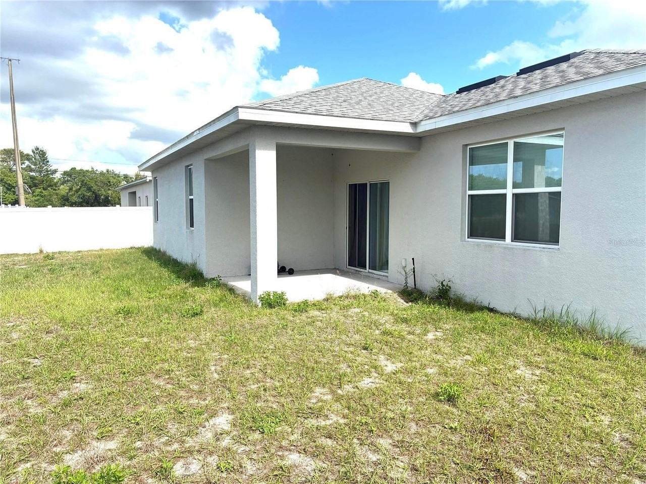 305 Elderberry Ct - Photo 6 of 16