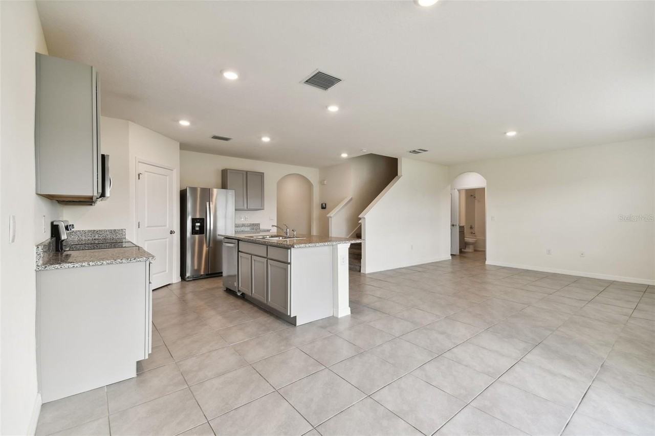 33405 Hamilton Hill Ln - Photo 6 of 50