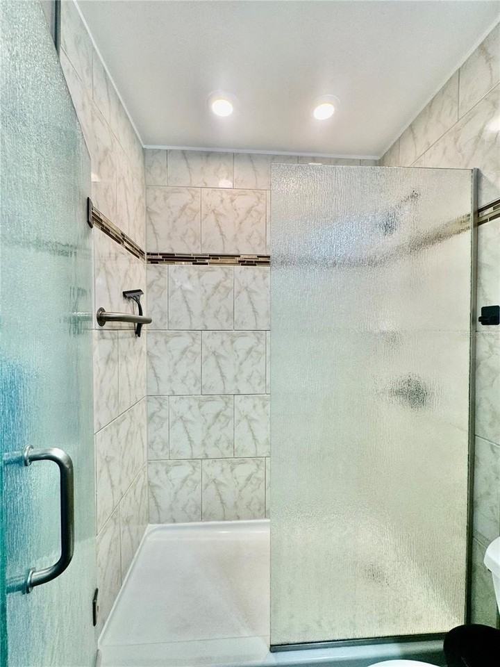 10036 63rd Ave N #23 - Photo 5 of 18
