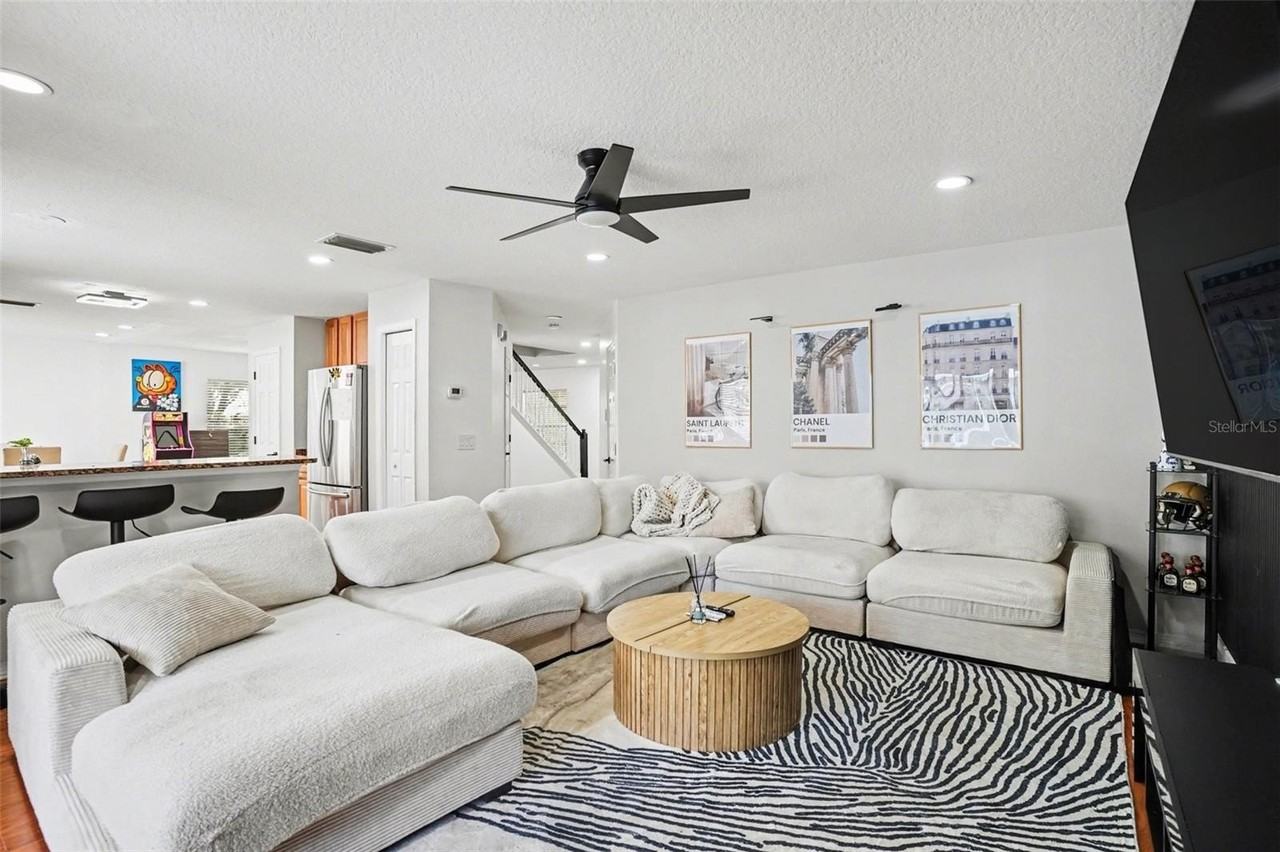 8105 River Mont Way - Photo 6 of 25