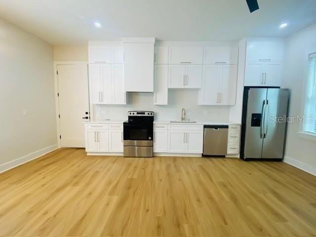 135 48th Ave N #B - Photo 5 of 10