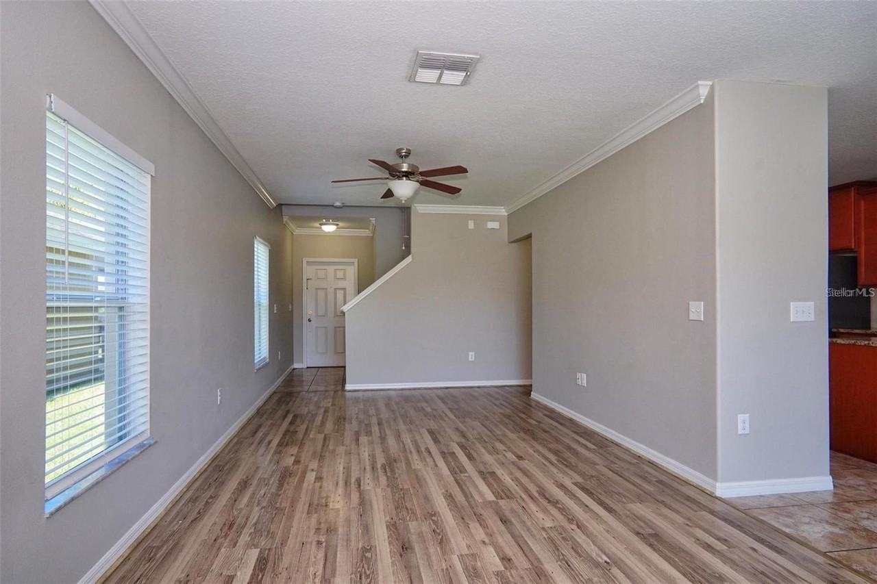 1913 Hawks View Dr - Photo 6 of 15