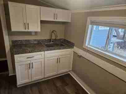 318 E Tarpon Ave #4 - Photo 5 of 15