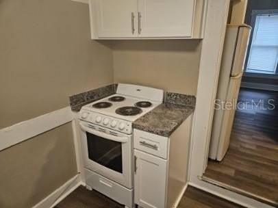 318 E Tarpon Ave #4 - Photo 6 of 15