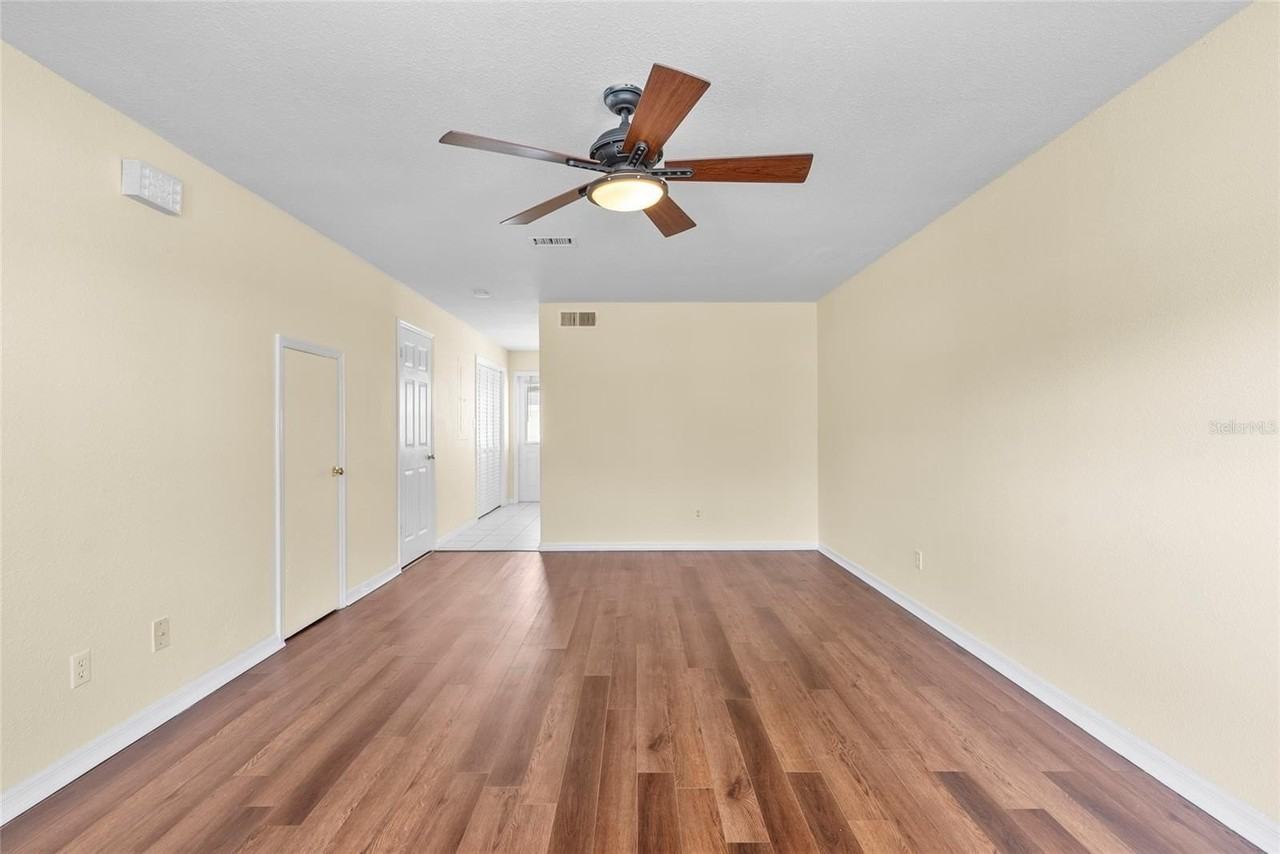 37308 Embassy Park Ln - Photo 3 of 20