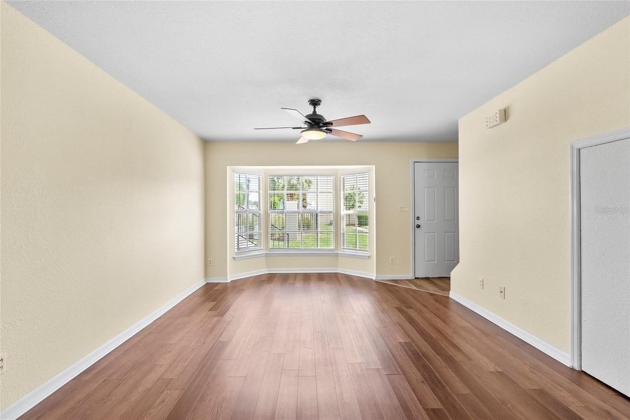 37308 Embassy Park Ln - Photo 4 of 20