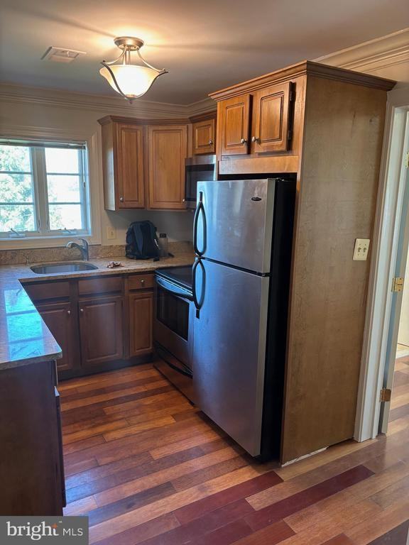 1219 Oronoco St ##303 - Photo 7 of 16