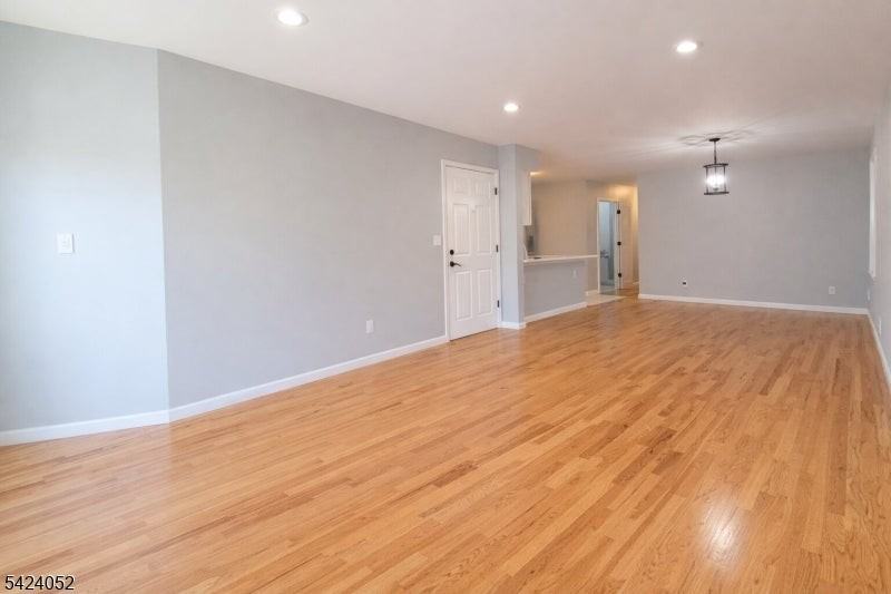 11 Wallis Ave - Photo 5 of 15