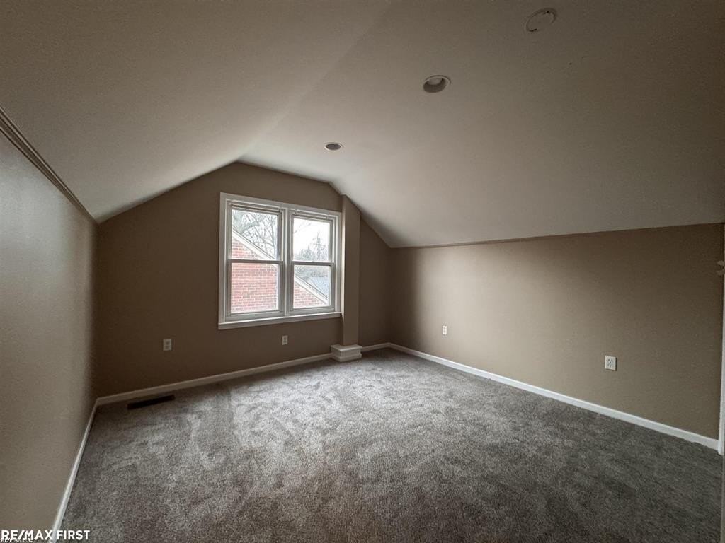 1992 Hawthorne Rd - Photo 5 of 13