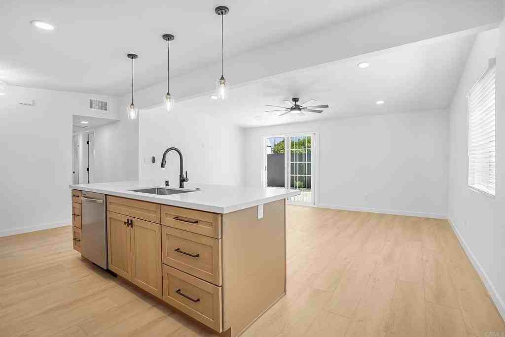 1351 Louden Ln - Photo 5 of 26