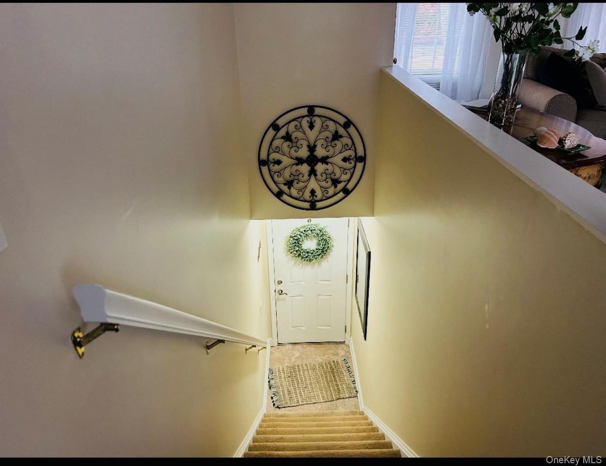 2 Bridle Path Rd - Photo 3 of 8