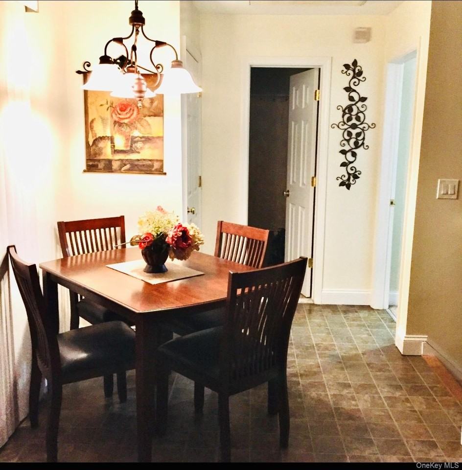 2 Bridle Path Rd - Photo 6 of 8