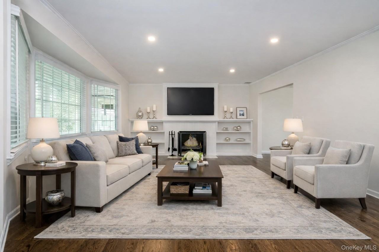 14 Saint Pauls Pl - Photo 2 of 24