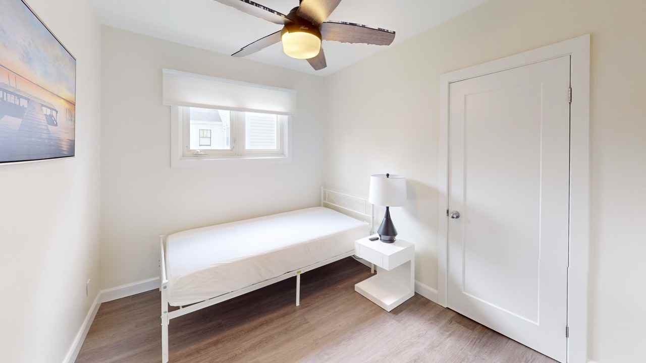 98 - 98 Hastings94 #94 - Photo 4 of 4