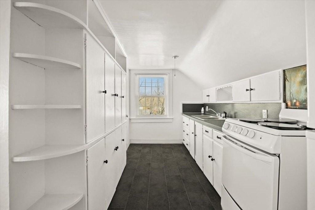 1 Elm St #3 - Photo 4 of 16