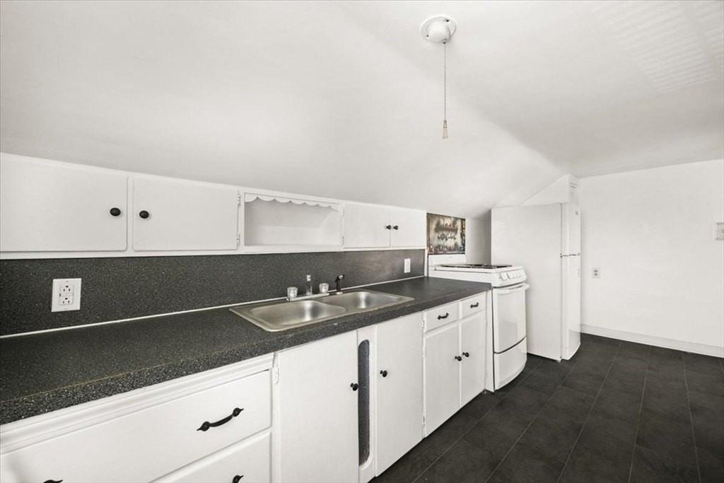 1 Elm St #3 - Photo 6 of 16