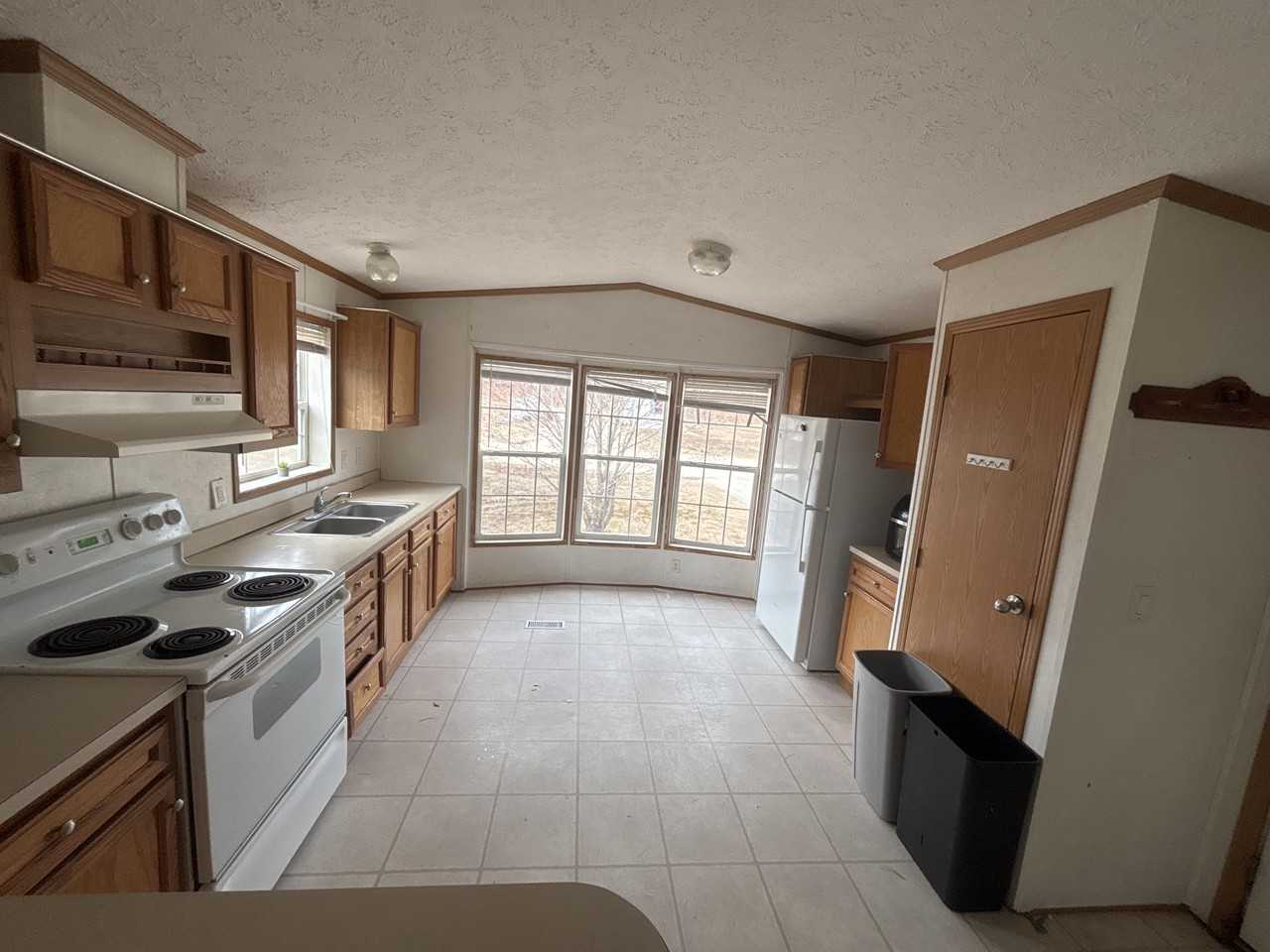 10 BLEAR DR #10 - Photo 3 of 3