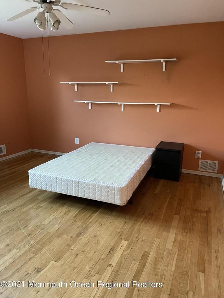 80 Girard Ave - Photo 7 of 22